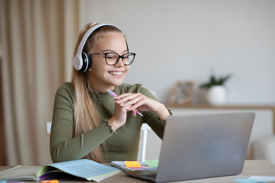 Focused student using smart study techniques for exam preparation